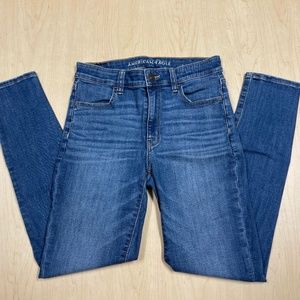 American Eagle high rise denim crop size 8 L